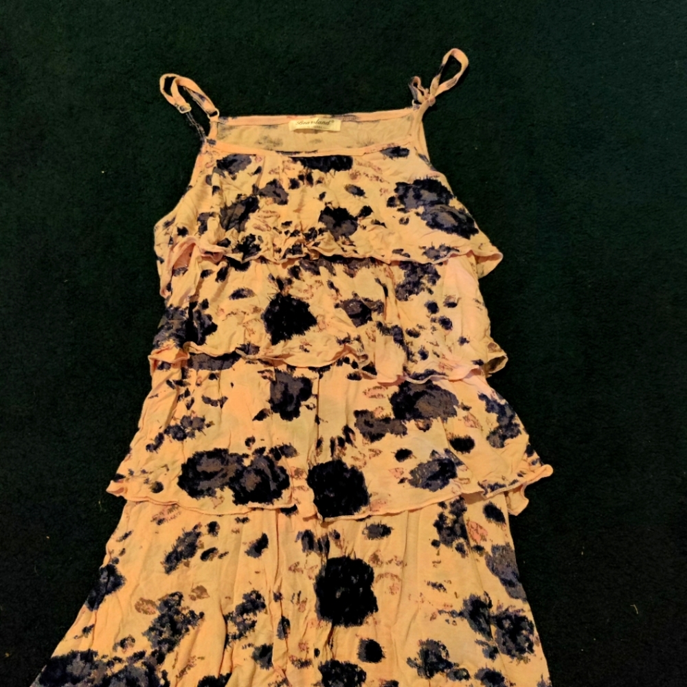 Short floral shirt